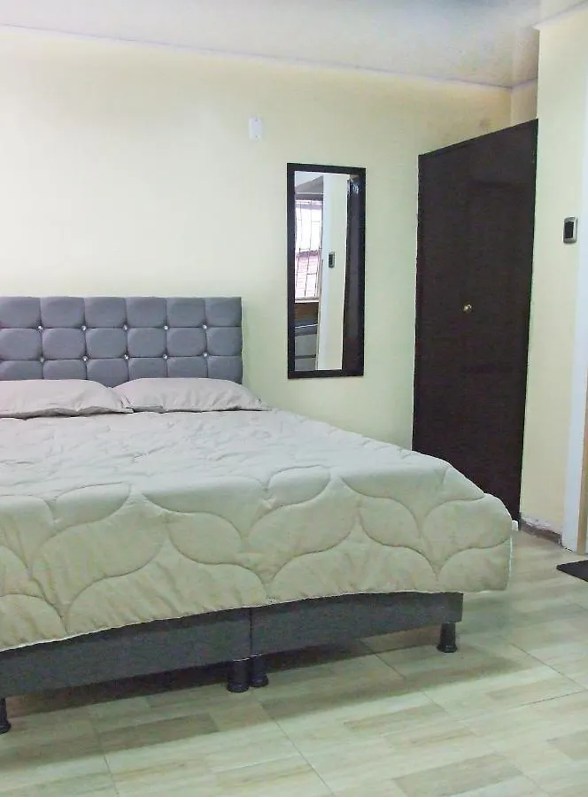Roma House N- Suite Campin Movistar Ministerios Simon Bolivar Bogotá Kolumbien